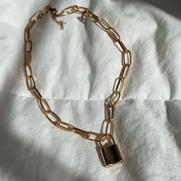 Jewelry - Gold Lock Chain Necklace